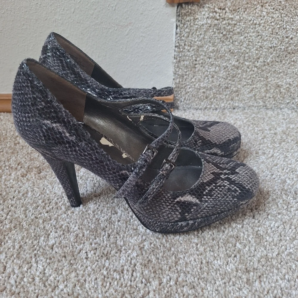 NINE WEST Mary Jane Snake Print Platform Heels Womens Size 6M